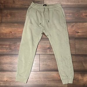 H&M Khaki Green Regular Fit Joggers Size Medium